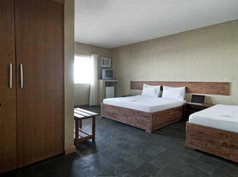 Oyo Hotel Arembepe Beach Hotel, Camacari Esterno foto